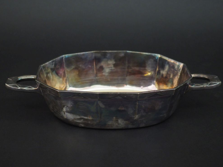 Corbeille à anses de style Art déco à pans coupés en argent étranger 8