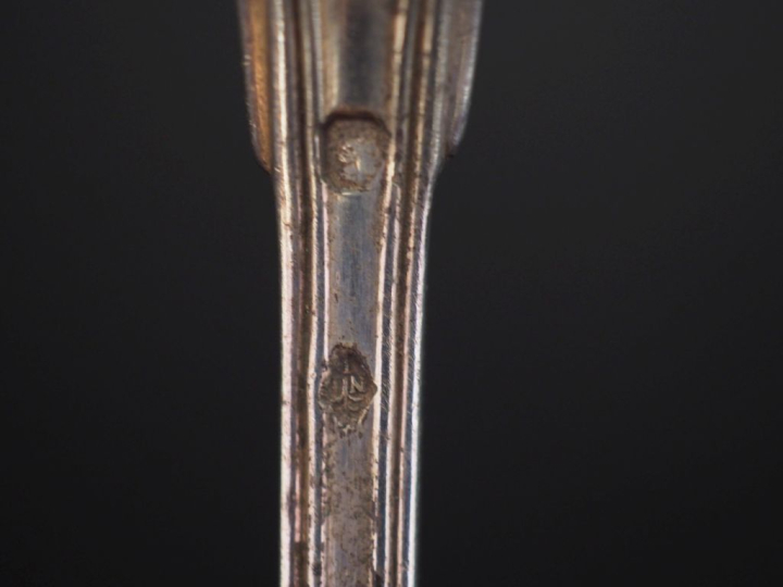Suite de douze petites cuillères en argent 925, poinçon Minerve, modèl