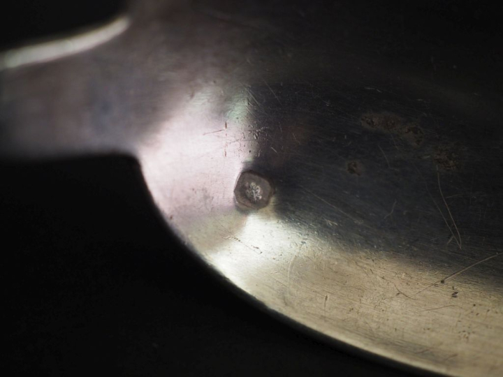 Ensemble comprenant :  - un grand couvert en argent 925, poinçon Miner