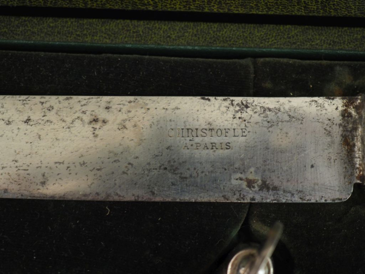 CHRISTOFLE   Cie Partie de ménagère en métal argenté, modèle Delafosse