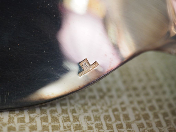 CHRISTOFLE, modèle Perle Partie de ménagère en métal argenté. Comprena