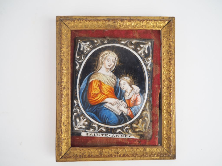 Plaque XVIIème en émail polychrome de Limoges "Sainte Anne".  Dim. 10,