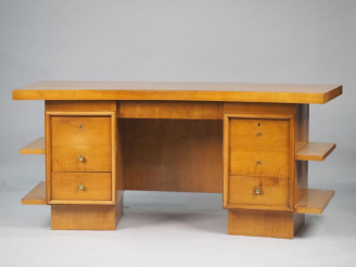 Vente aux enchères Bureau ministre 1940 en placage de bois clair (sycomore ?), plateau ci