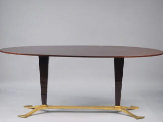 Vente aux enchères Table de salle à manger de style Art Déco, plateau ovale en bois verni
