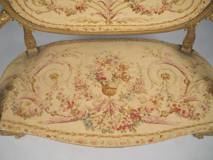 Mobilier de salon de style Transition Louis XV Louis XVI en bois sculp