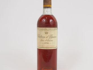 Vente aux enchères 1 BOUTEILLE CHÂTEAU D'YQUEM 1er CCS SAUTERNES - 1970 - LB