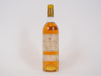 Vente aux enchères 1 BOUTEILLE CHÂTEAU D'YQUEM 1er CCS SAUTERNES - 1986 - LB/ETS