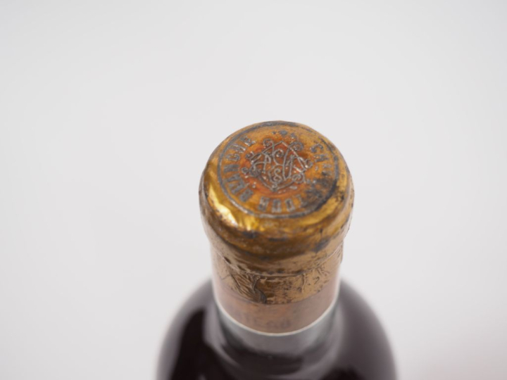 1 VIEILLE BOUTEILLE CHÂTEAU LA TOUR BLANCHE 1er CC SAUTERNES - NM/SE/B