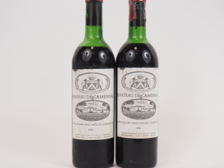 Vente aux enchères 2 BOUTEILLES CHÂTEAU DE CAMENSAC GCC HAUT MÉDOC - 1970 - CAPS ARRACHÉE