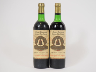 Vente aux enchères 2 BOUTEILLES CHÂTEAU ANGELUS GCC ST EMILION - 1976 - HEP