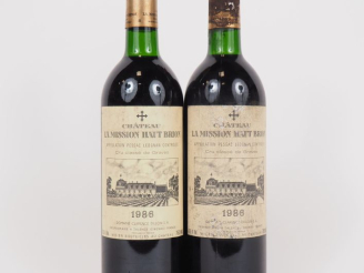 Vente aux enchères 2 BOUTEILLES CHÂTEAU LA MISSION HAUT BRION GCC GRAVES - 1986  - BG/1 E