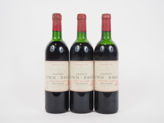Vente aux enchères 3 BOUTEILLES CHÂTEAU LYNCH BAGES GCC PAUILLAC - 1986 - 1 HEP/1 MEP/1 B