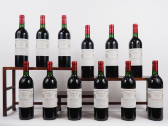 Vente aux enchères 12 BOUTEILLES CHÂTEAU CHEVAL BLANC 1er GCC ST EMILION - 1996 - CBO