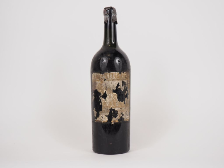 1 VIEUX MAGNUM CHÂTEAU HAUT BRION 1er GCC GRAVES  - NM/ETA/CAPSULE TRÈ
