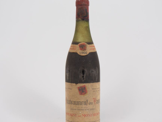 Vente aux enchères 1 BOUTEILLE CHÂTEAUNEUF DU PAPE DOMAINE DE MONT REDON - 1966 - 5,5 CM/