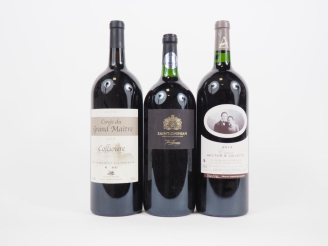 Vente aux enchères 3 MAGNUMS : 1 CUVÉE DU GRAND MAITRE COLLIOURE 2010/1  TOURLANSAY SAINT
