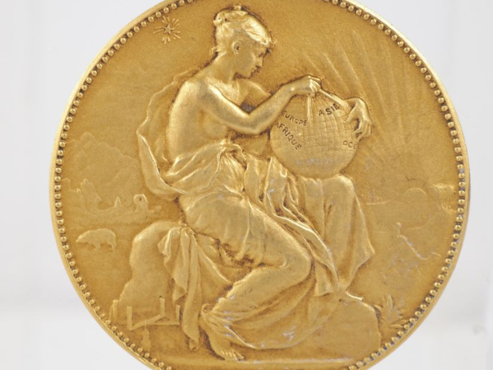 Alphée DUBOIS.  Médaille en or "Touring club de France à Dieudonné Cos