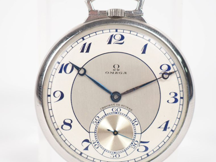 OMEGA. Boitier No. 7902100 Mouvement No. 7339952  Montre historique en
