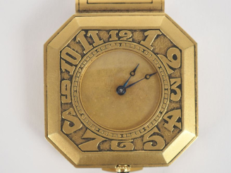 Vente aux enchères ART DECO. Montre historique et commémorative du duo Costes Le Brix en 