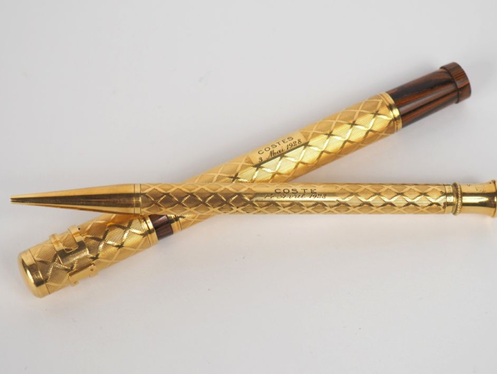 WATERMAN.  Stylo mine en or, porte la mention gravée "Costes 14 avril 