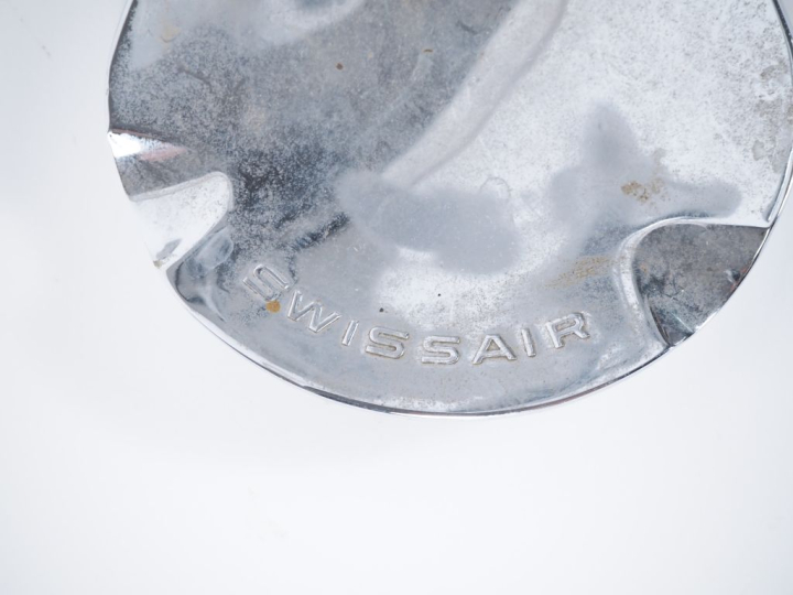 Coupelle et avion chromé Suiss Air.