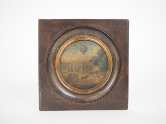 Vente aux enchères Miniature XIXème en Tondo, "l’envol de la montgolfière". Diam. 7,5 cm.