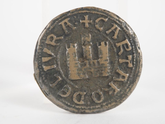 Vente aux enchères Poids de la ville de Toulouse, 1239. Poids. 98,92 g.