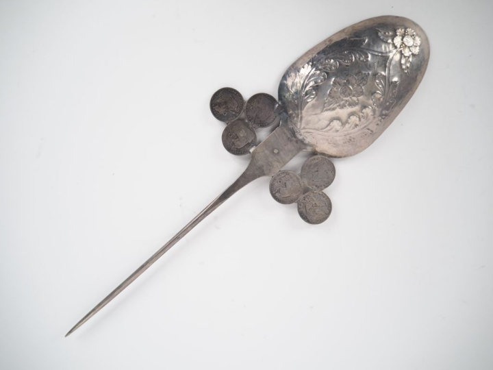 Cuillère décorative péruvienne en argent 925, ornée d'un cabochon en v