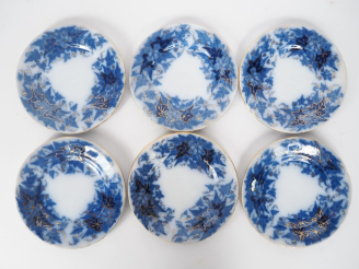 Vente aux enchères 6 assiettes en faïence de Sarreguemines modèle "Bryonia". Signées. Dia