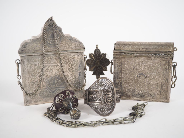 2 étuis à message Afrique du nord en métal argenté ou argent bas titre