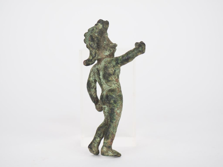 Figurine du dieu romain Mars. Bronze. H. 9 cm. (accident au poignet). 