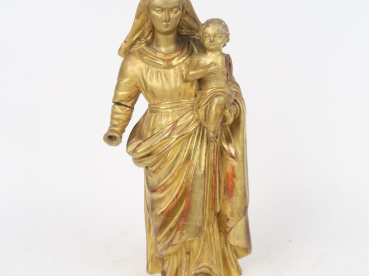 Ecole française XIXème. "Vierge à l'enfant". Sculpture en bois doré. H