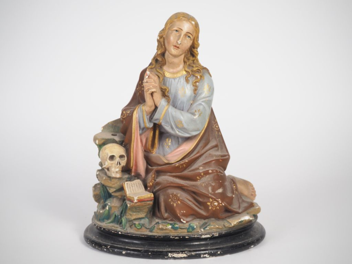 PELLEGRINI Editeur. "Saint femme implorante". Sculpture en plâtre poly