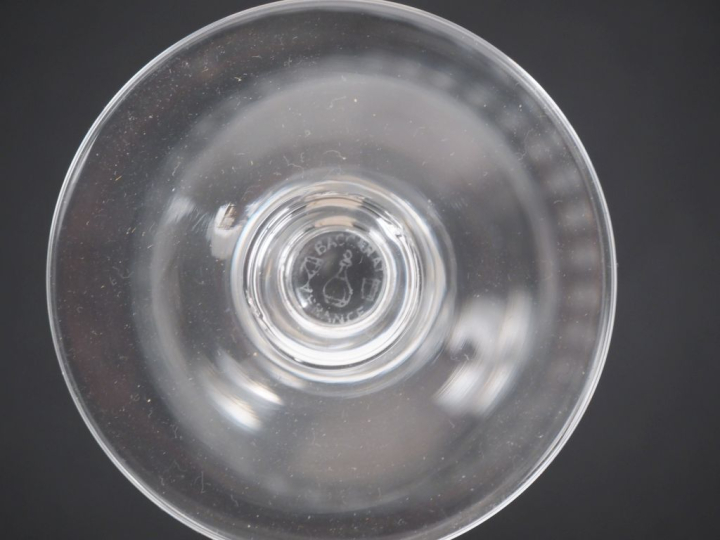 BACCARAT. Partie de service de verres en cristal. Comprenant :  - 8 ve
