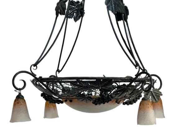 Grande suspension de salle à manger Art Déco en verre marbré blanc et 