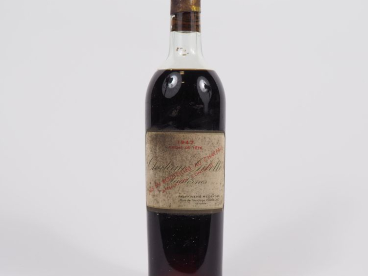1 VIEILLE BOUTEILLE CHÂTEAU GILETTE 'CRÈME DE TÊTE' SAUTERNES - 1947 -