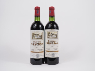 Vente aux enchères 2 BOUTEILLES CHÂTEAU COUFRAN CB HAUT MÉDOC - 1982 - BG - ETLA