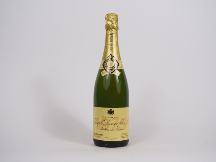 1 BOUTEILLE CHAMPAGNE "CUVÉE ROYALE" JOSEPH PERRIER FILS   CIE - 1975