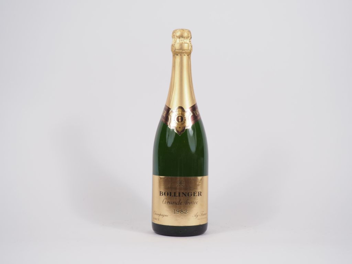 1 BOUTEILLE CHAMPAGNE BOLLINGER "GRANDE ANNÉE" - 1982 - COFFRET
