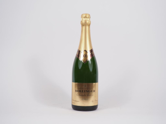 Vente aux enchères 1 BOUTEILLE CHAMPAGNE BOLLINGER "GRANDE ANNÉE" - 1982 - COFFRET