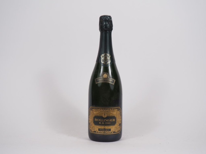 1 BOUTEILLE CHAMPAGNE BOLLINGER R.D. 1985