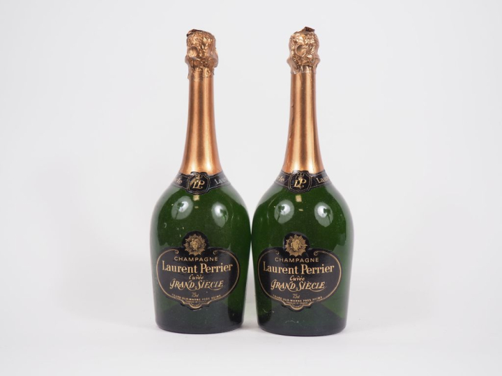 2 BOUTEILLES CHAMPAGNE LAURENT PERRIER "CUVÉE GRAND SIÈCLE"