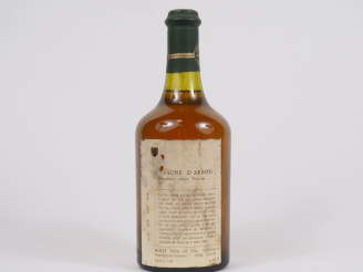 Vente aux enchères 1 BOUTEILLE VIN JAUNE ROLET PÈRE   FILS - 1982 - ETA