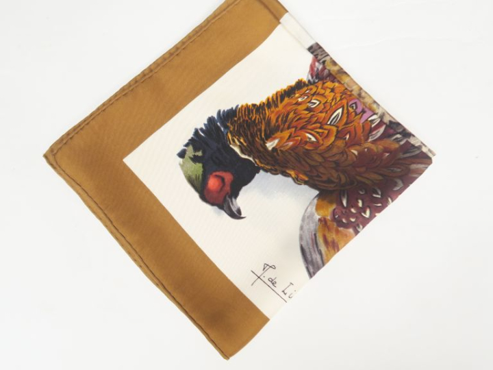 HERMES Carré de soie, modèle "Belle chasse".  Dessin par Henri de Lina