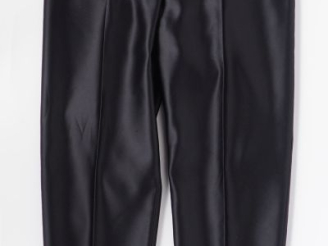 Vente aux enchères YVES SAINT LAURENT, Variation Pantalon fluide noir à pinces en polyest