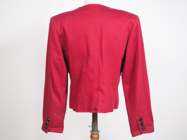 SAINT LAURENT, Rive gauche Veste courte à épaulettes de couleur rouge.