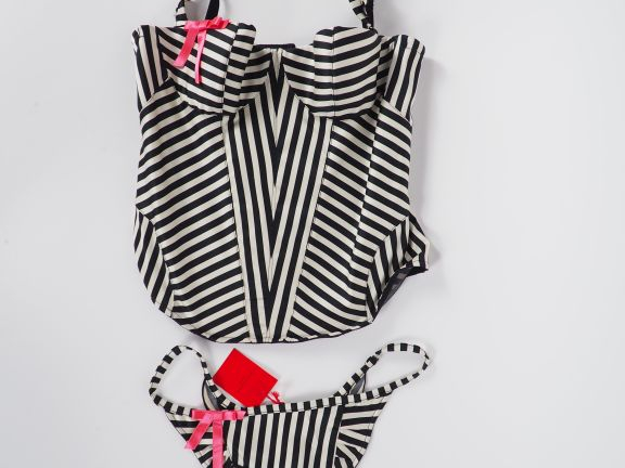 Christian LACROIX, Lingerie Ensemble bustier string rayé noir et crème