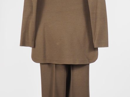 Les Jerseys de Pierre CARDIN Ensemble en jersey marron comprenant un p