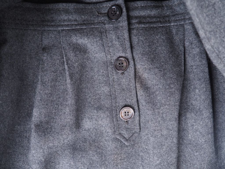 CELINE, Paris Ensemble de tailleur, veste et jupe, probablement en lai