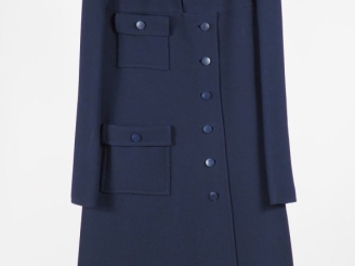 Vente aux enchères COURREGES, Paris Manteau bleu marine en laine (100%).  Fermeture à l'a